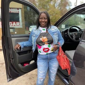 Meet your Posher, Demetria